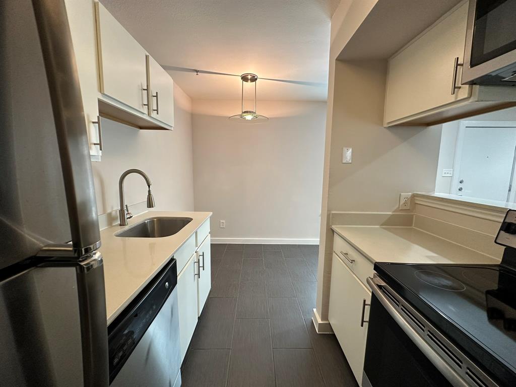 East Columbia Place - Residential Lease