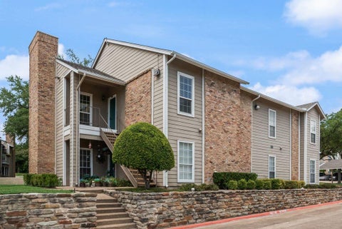 Photo of 8600 Coppertowne Lane #1901, Dallas, TX 75243 (MLS # 21328929)