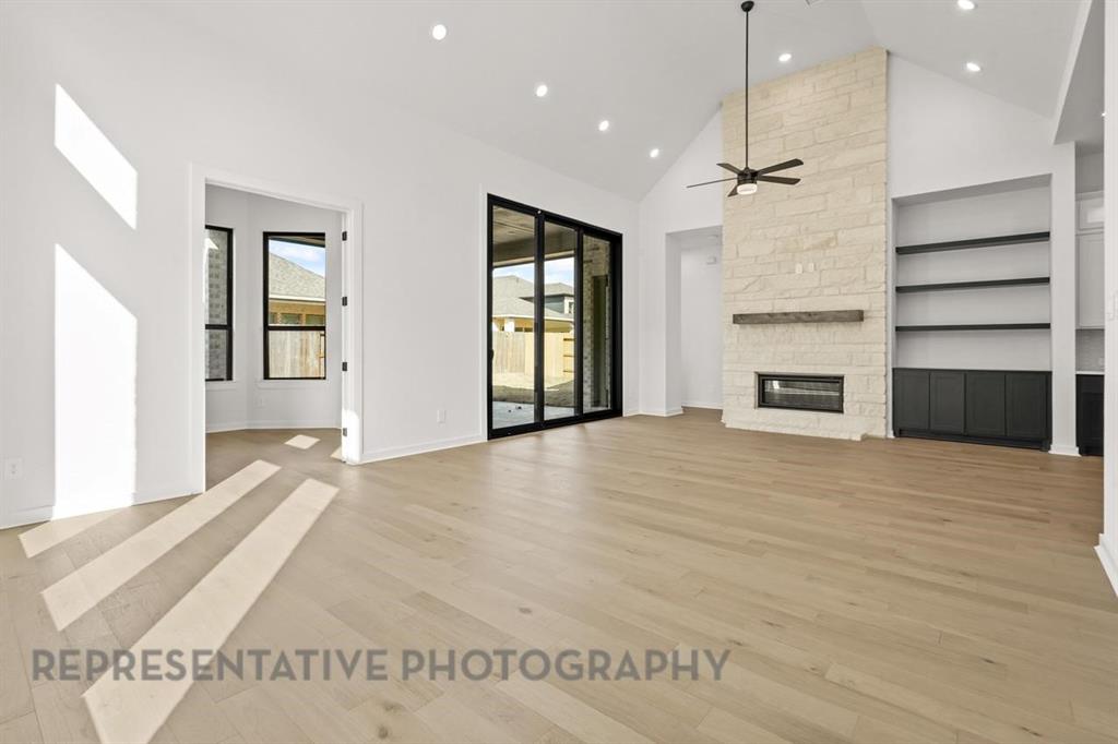 Ridge Crossing - Residential