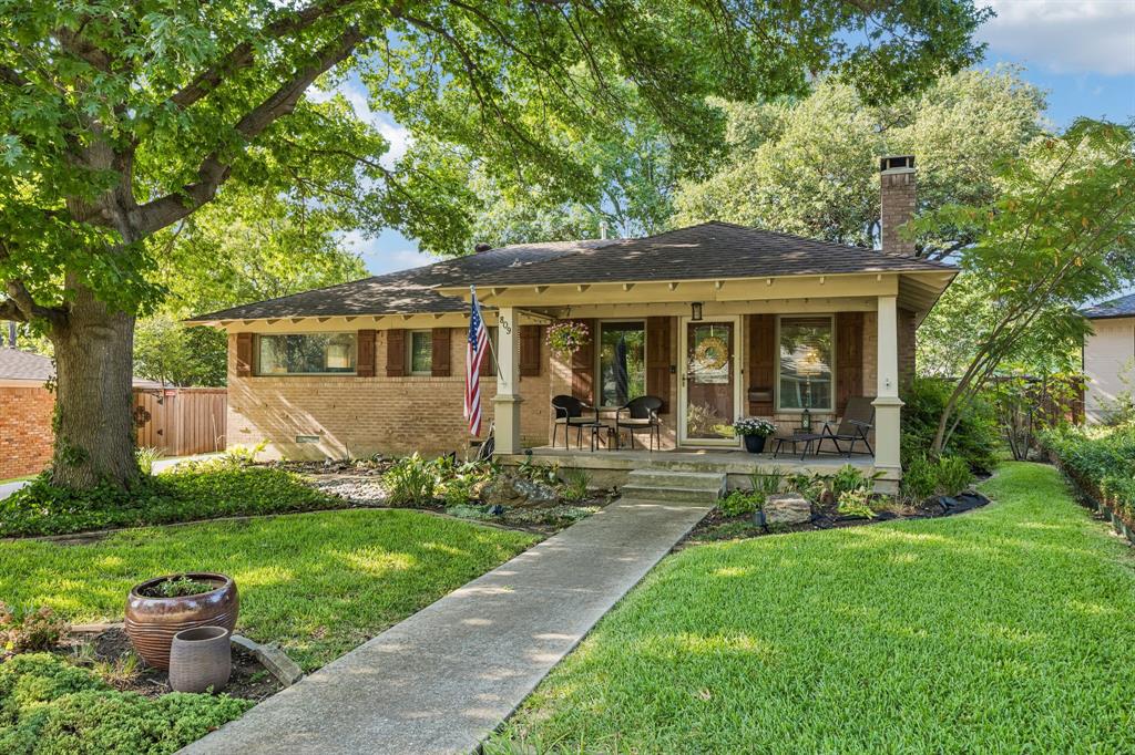 809 Brookhurst Drive