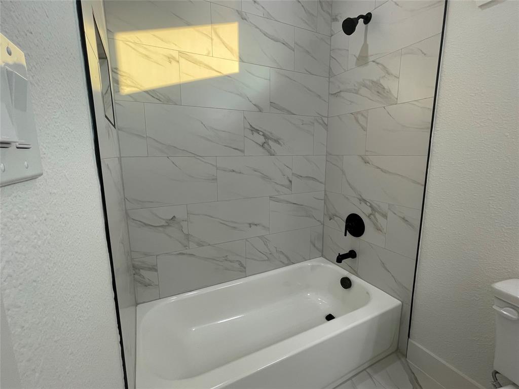 John & Ma Genaros Re - Residential