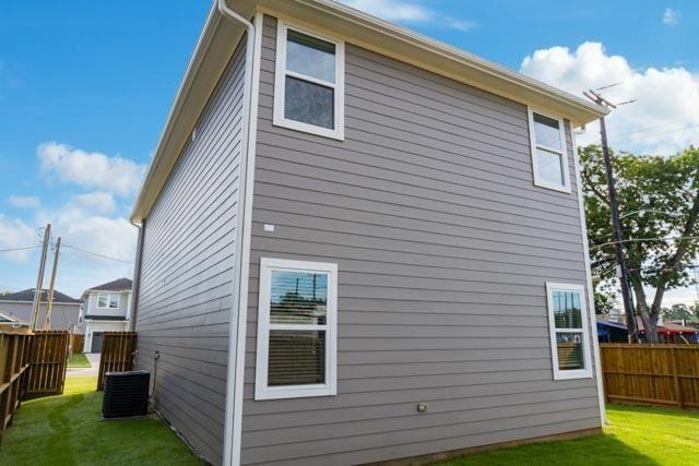 John & Ma Genaros Re - Residential