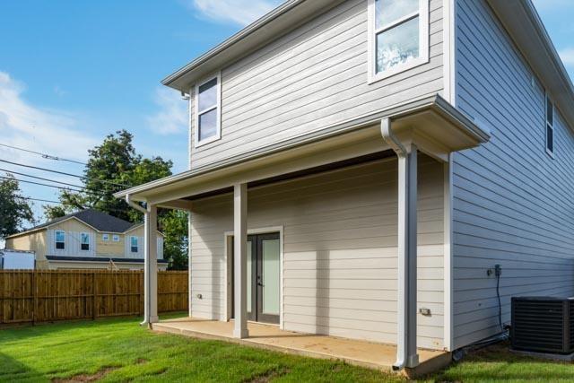 John & Ma Genaros Re - Residential