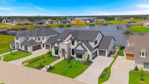 Photo of 12479 Palmer Drive, Fort Worth, TX 76179 (MLS # 21102931)