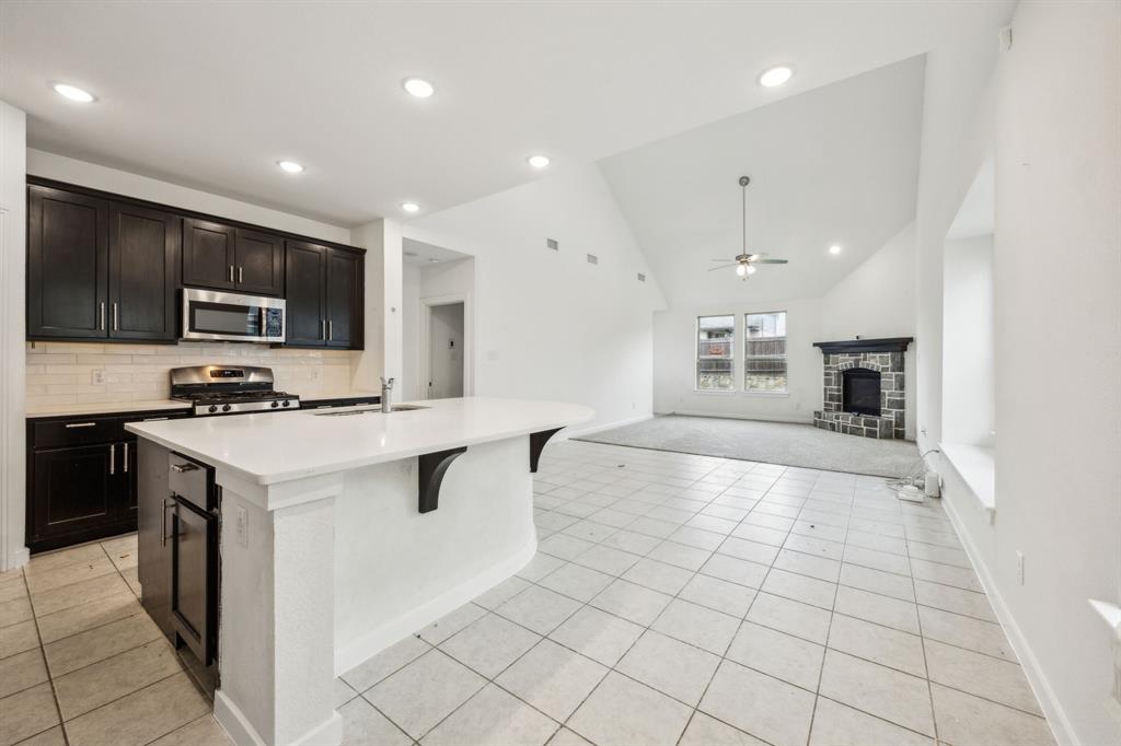 3903 Rochelle Lane