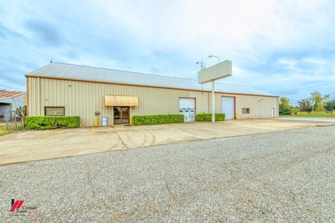 810 Tipton Bossier City LA 71111