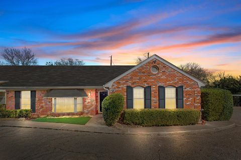 5224 Lake Shore Waco TX 76710