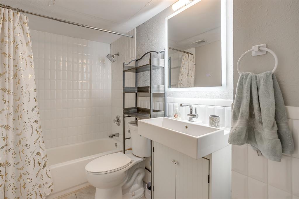 Parkwood East - Residential