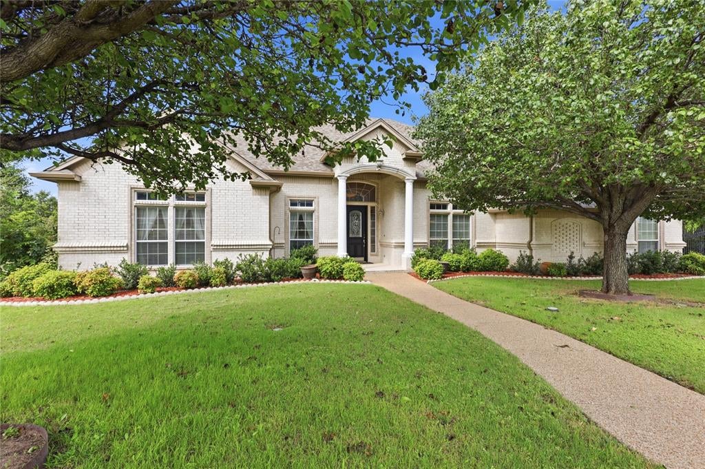 8804 Summit Point Court