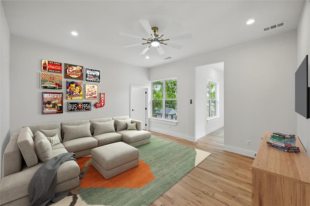 Grapevine, Texas 76051, United States, 4 Bedrooms Bedrooms, ,4 BathroomsBathrooms,Residential,Active,136088