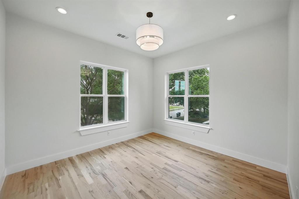 Grapevine, Texas 76051, United States, 4 Bedrooms Bedrooms, ,4 BathroomsBathrooms,Residential,Active,136088