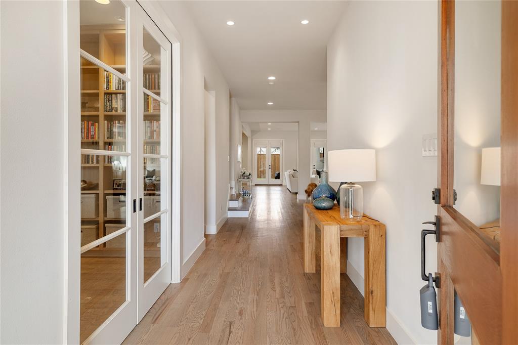 5923 Anita Street