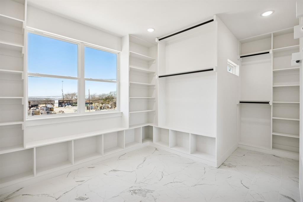 ARCADIA GARDENS - Residential