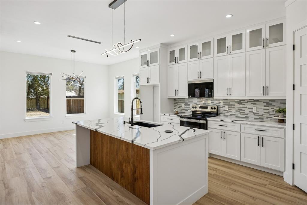 ARCADIA GARDENS - Residential