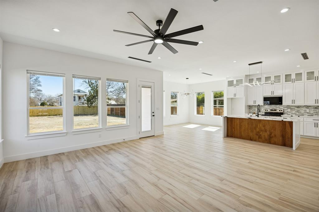 ARCADIA GARDENS - Residential