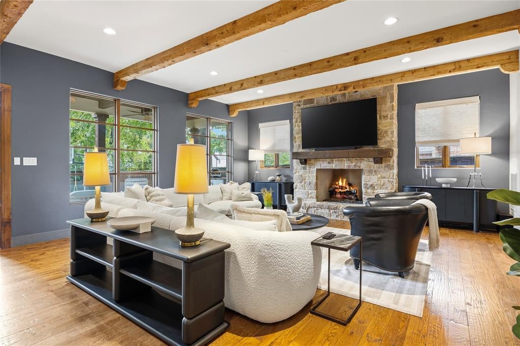 3517 Mockingbird Lane