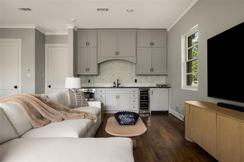 Tiny photo for 3517 Mockingbird Lane, Highland Park, TX 75205 (MLS # 21381203)
