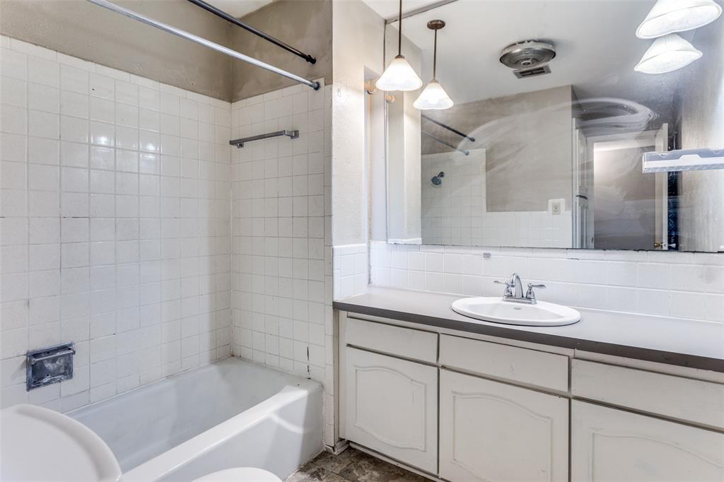 Country Club Heights - Commercial Sale