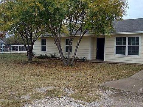 701 Matthews Albany TX 76430