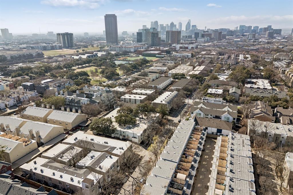 4134 Travis Street Condos - Residential