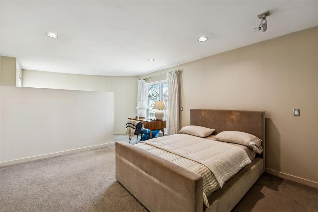 4134 Travis Street Condos - Residential