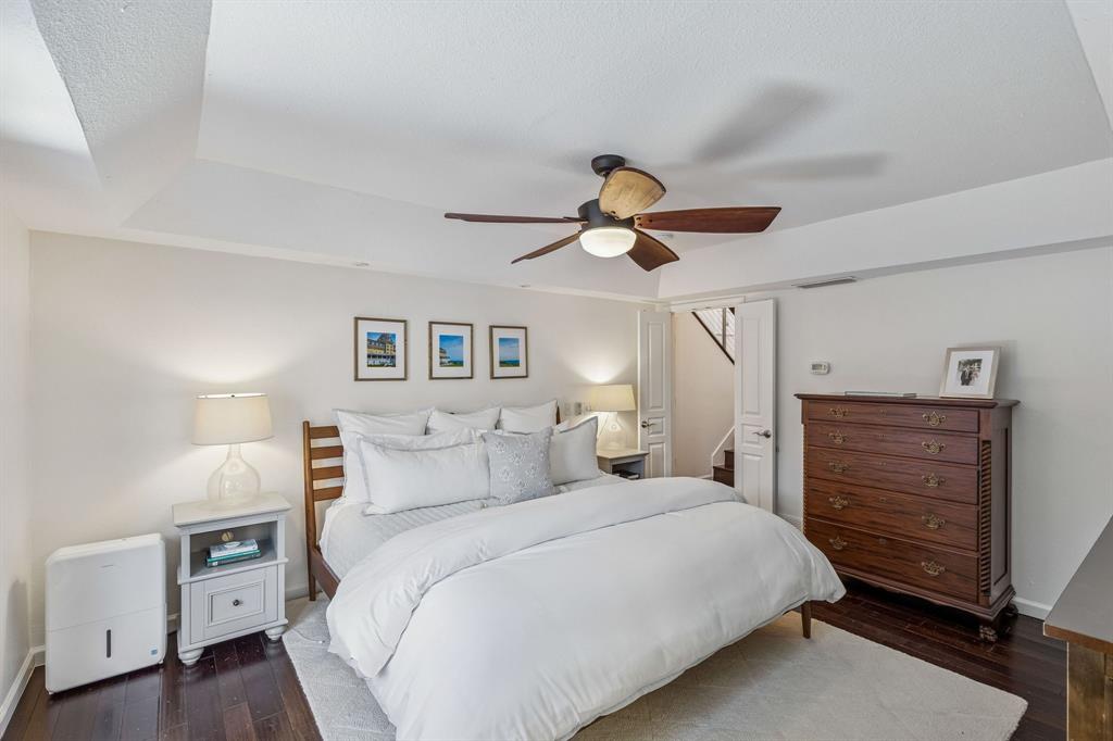 Big Thicket Twnhms - Residential