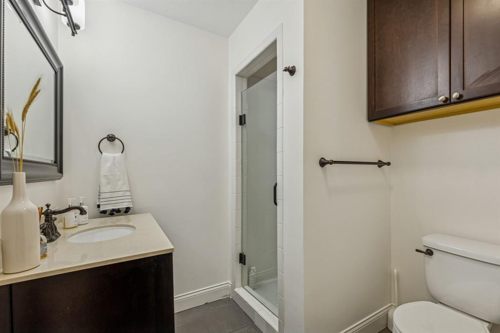 Big Thicket Twnhms - Residential