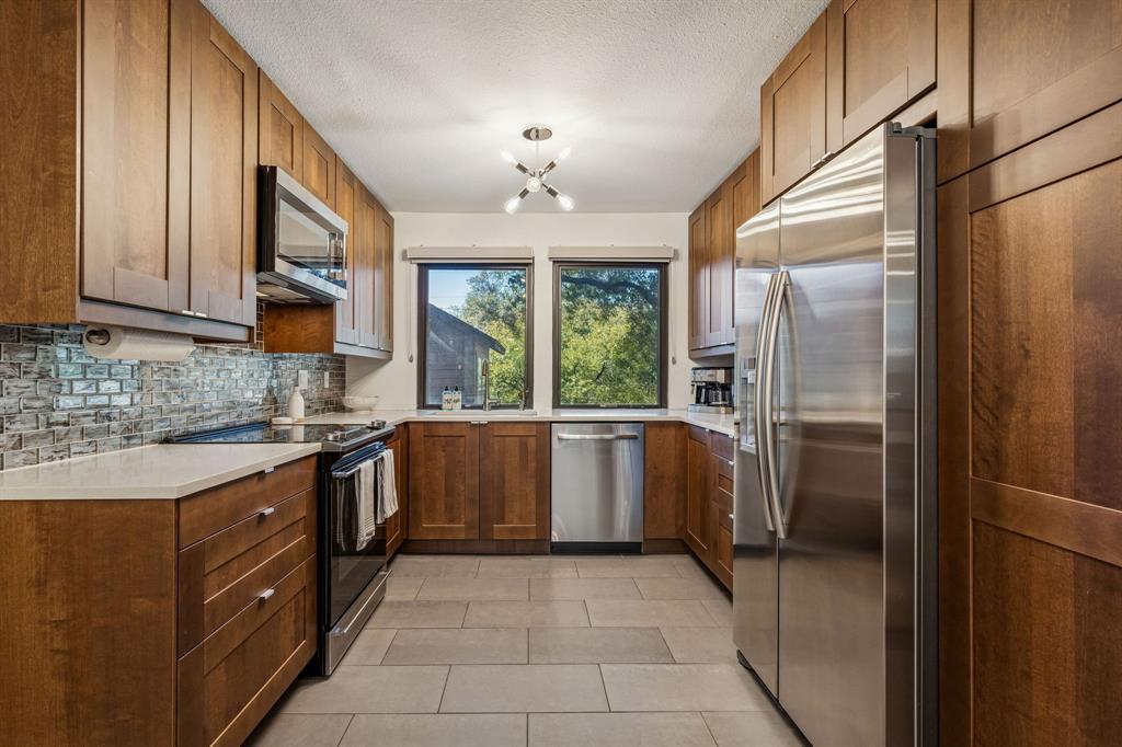 Big Thicket Twnhms - Residential