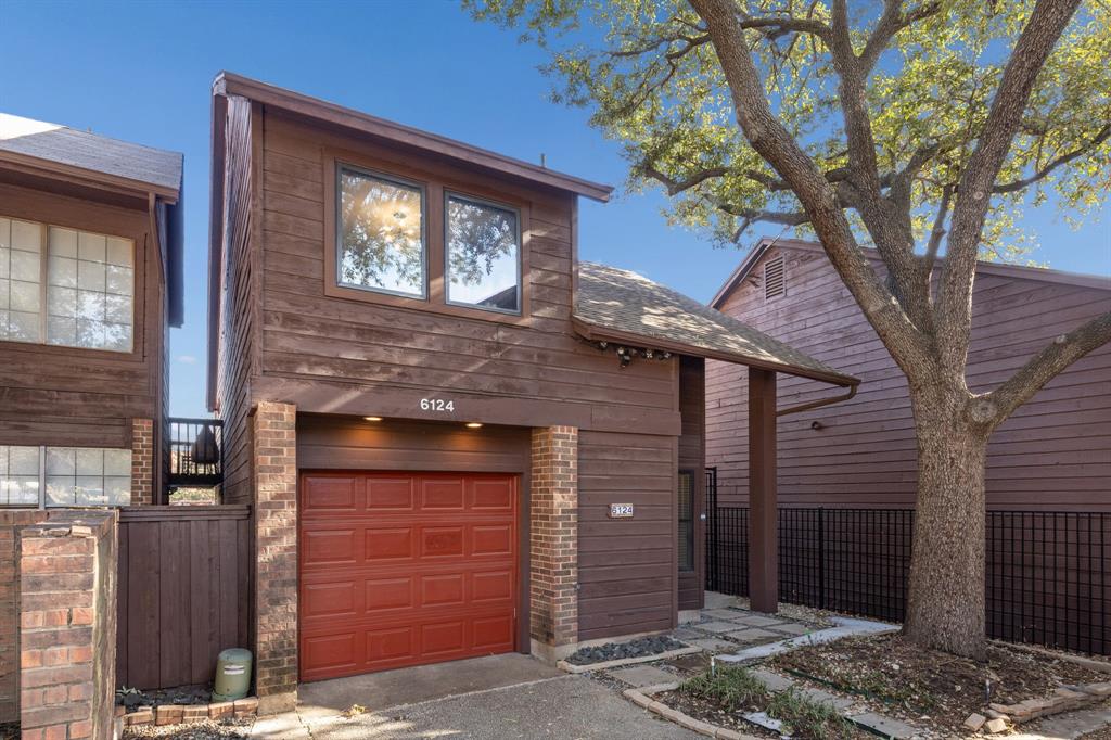 Big Thicket Twnhms - Residential