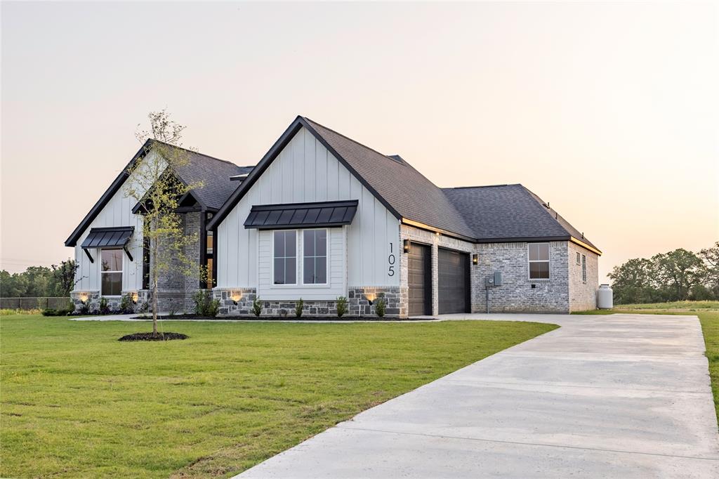 105 Prairie Winds Drive