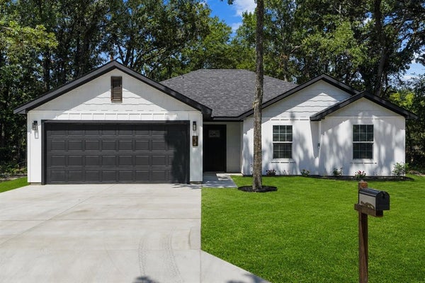 134 SIERRA MADRE ST, MABANK, TX 75156 - Image 04cea1a67ec36c0b89e08d71f0c8e5fa/1541338819