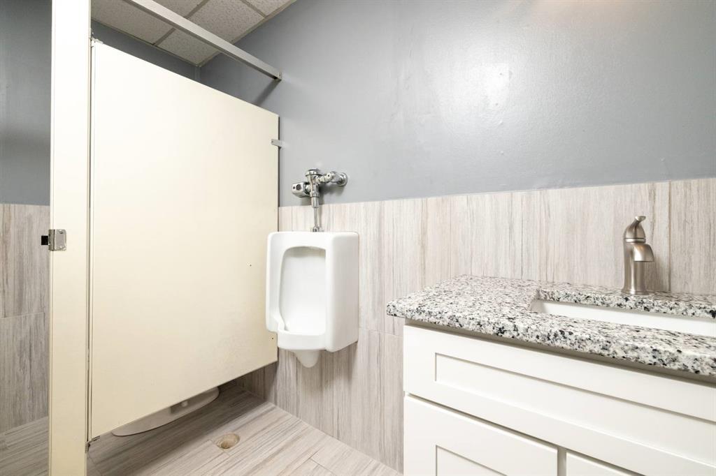 Bowen Place - Commercial Lease