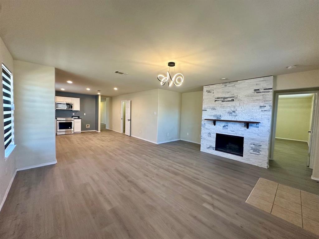 817 Lark Drive