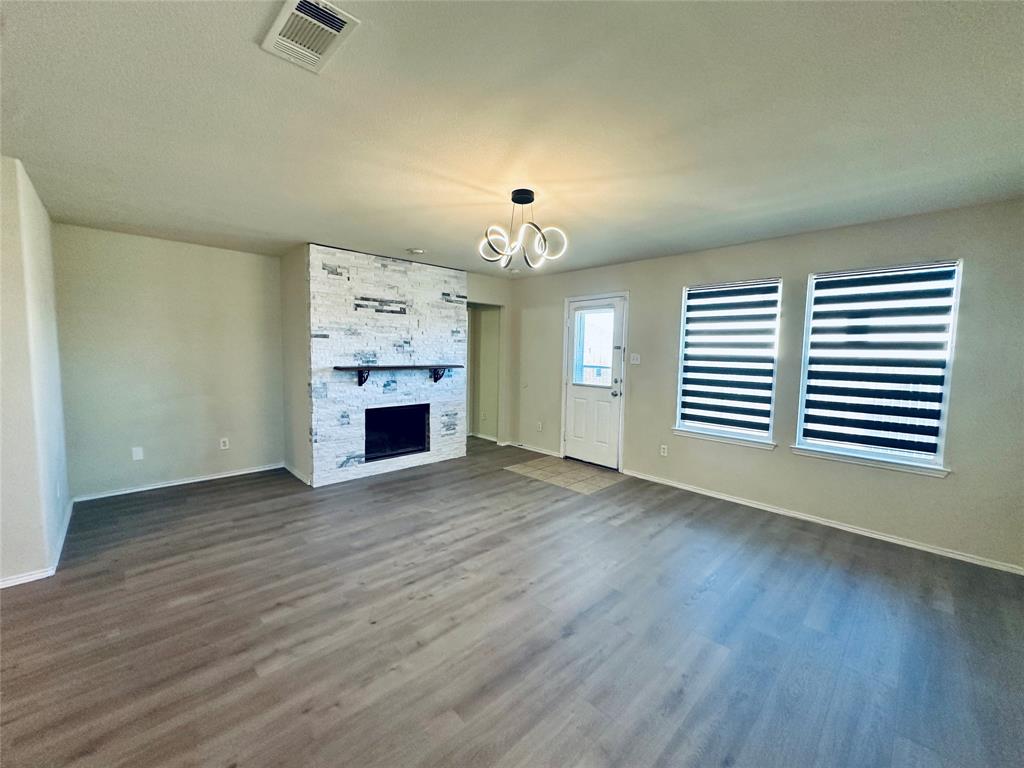 817 Lark Drive