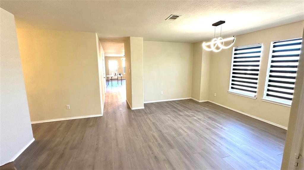 817 Lark Drive