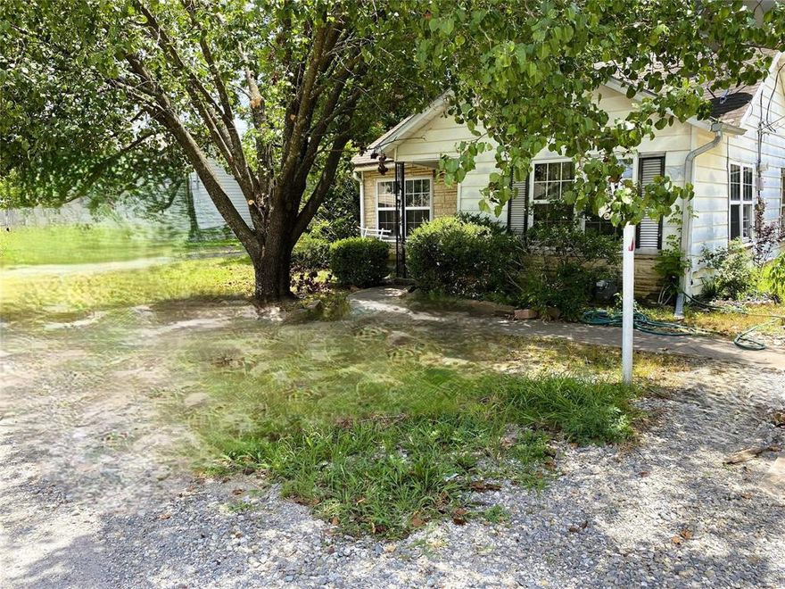 WHAT!!!! $75,000!!! HALF OF THE TAX APPRAISAL!  COME SNAG THIS JEWEL IN THE ROUGH UP FAST!! Investor & Handyman Special! Great
investment opportunity in the growing city of Bonham. This spacious home sits on a rare triple lot, almost a half acre of land,  with mature trees
and offers plenty of sq footage to redesign your ideal floor plan. Features include central heat and air, a large storm
Cellar, single-car attached garage, and a large storage building. Conveniently located near Bonham State Park, Lake
Bonham, and the new beautiful Bois D'Arc Lake. Great Boating and Camping, Home of Fannin County Trade Days,
Antique Stores, and easy access to Hwy 78,121, and 69. Enjoy nearby shopping and dining in both Bonham and
Sherman! So much potential a great price!    SELLER WILL CONSIDER OWNER FINANCE!