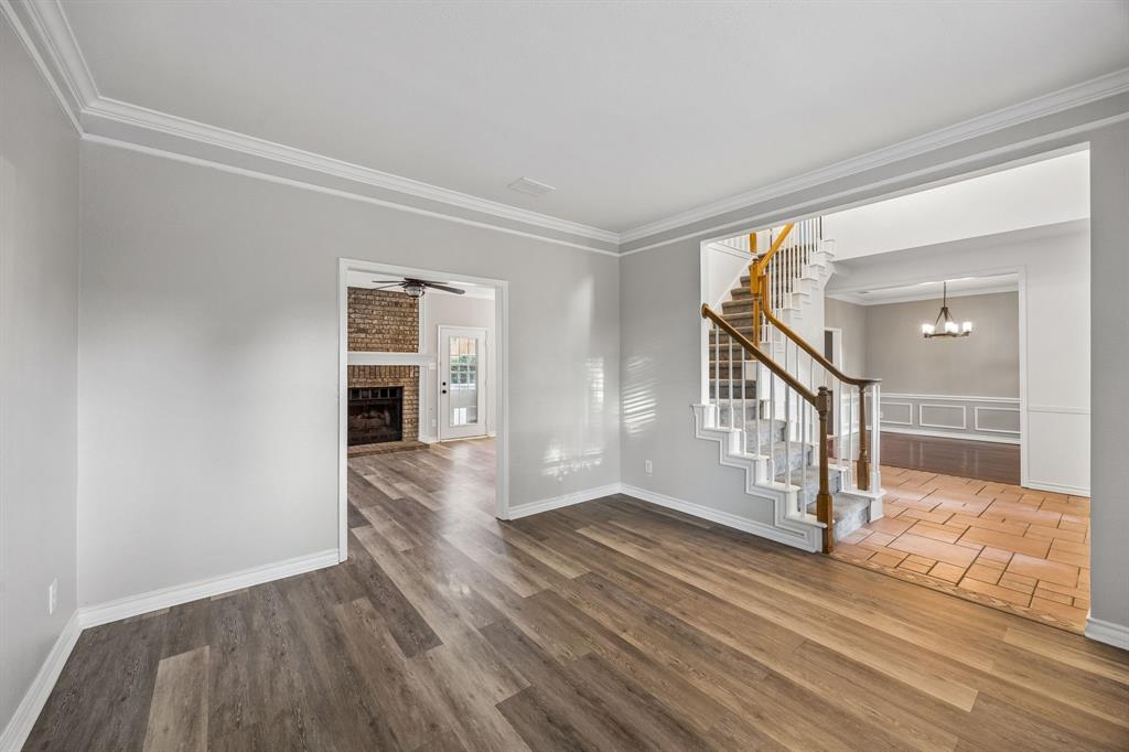 1088 W Winding Creek Drive