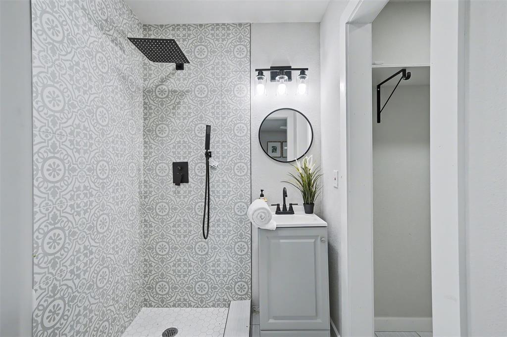 4512 Fair Park Boulevard