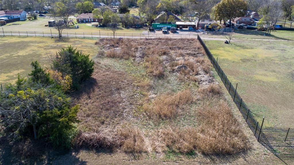 20 S Lancaster Hutchins Road