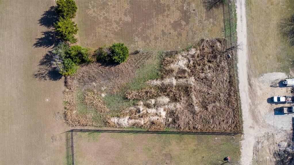 20 S Lancaster Hutchins Road