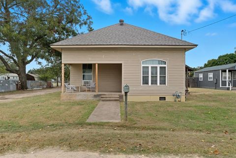 205 Gandy Street Lipan TX 76462