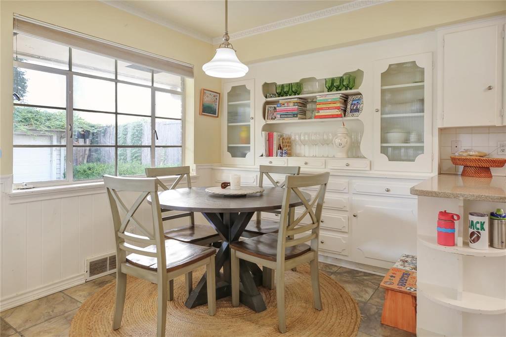 Crestmanor Estates - Residential Lease