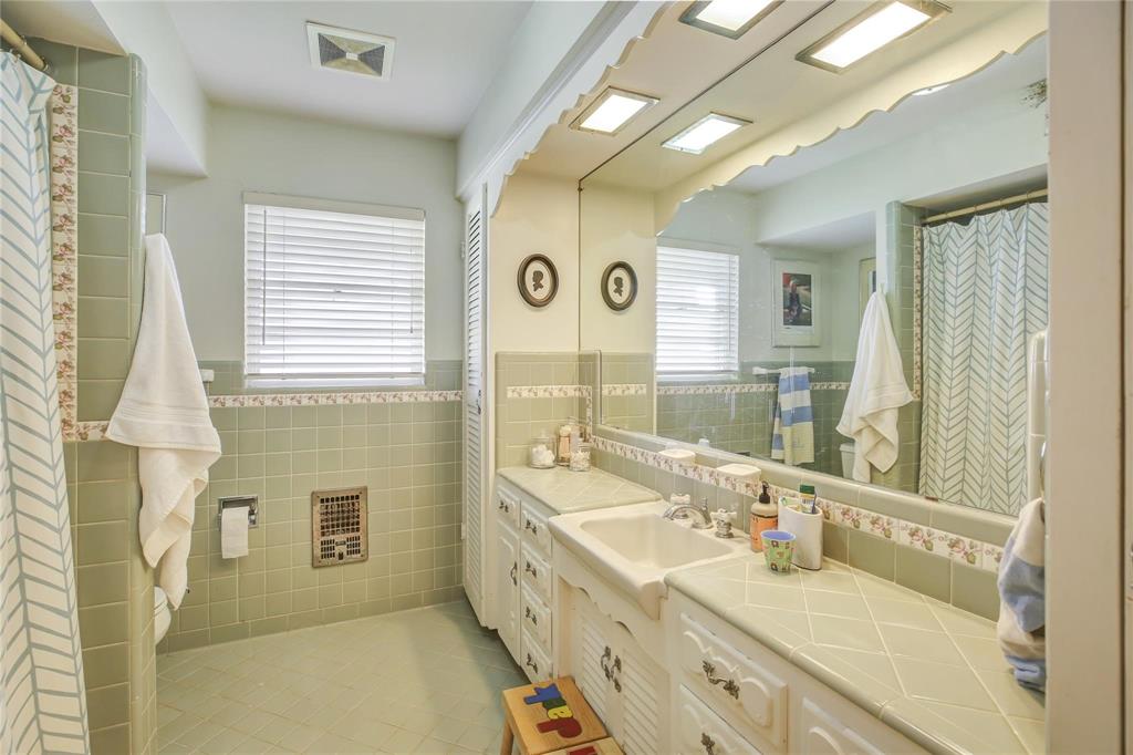 Crestmanor Estates - Residential Lease