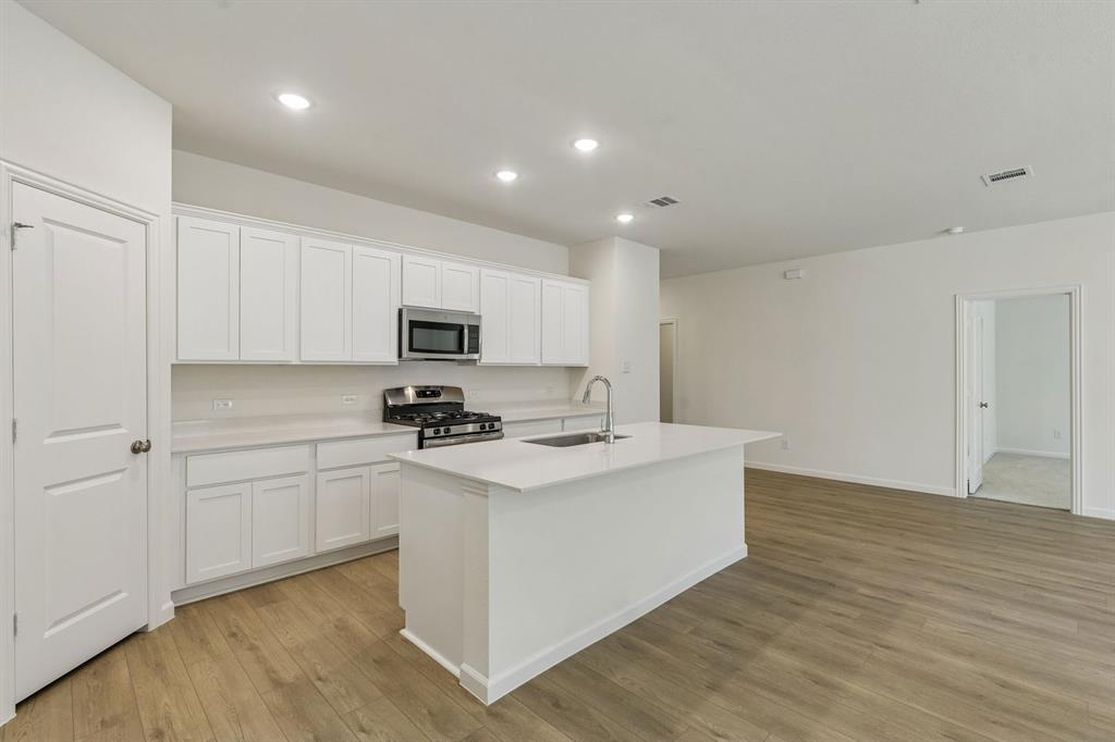 3887 Rose Hill Court