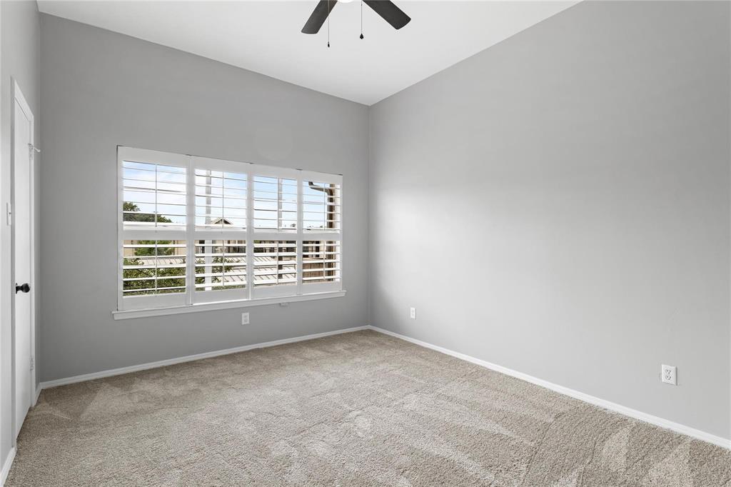 High Hollows Condo - Residential