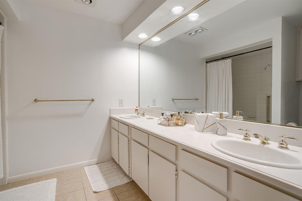 Meadows West Add - Residential