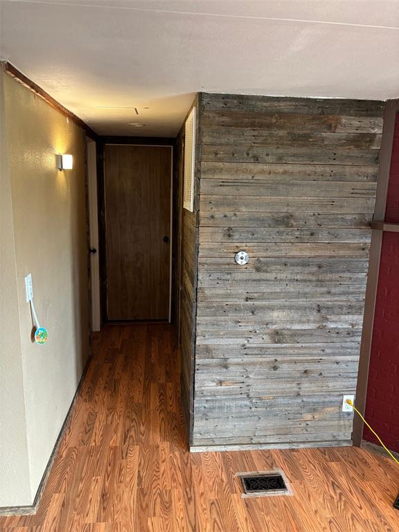 A0650 MASON WM, TRACT 45-11, ACRES .77 - Residential