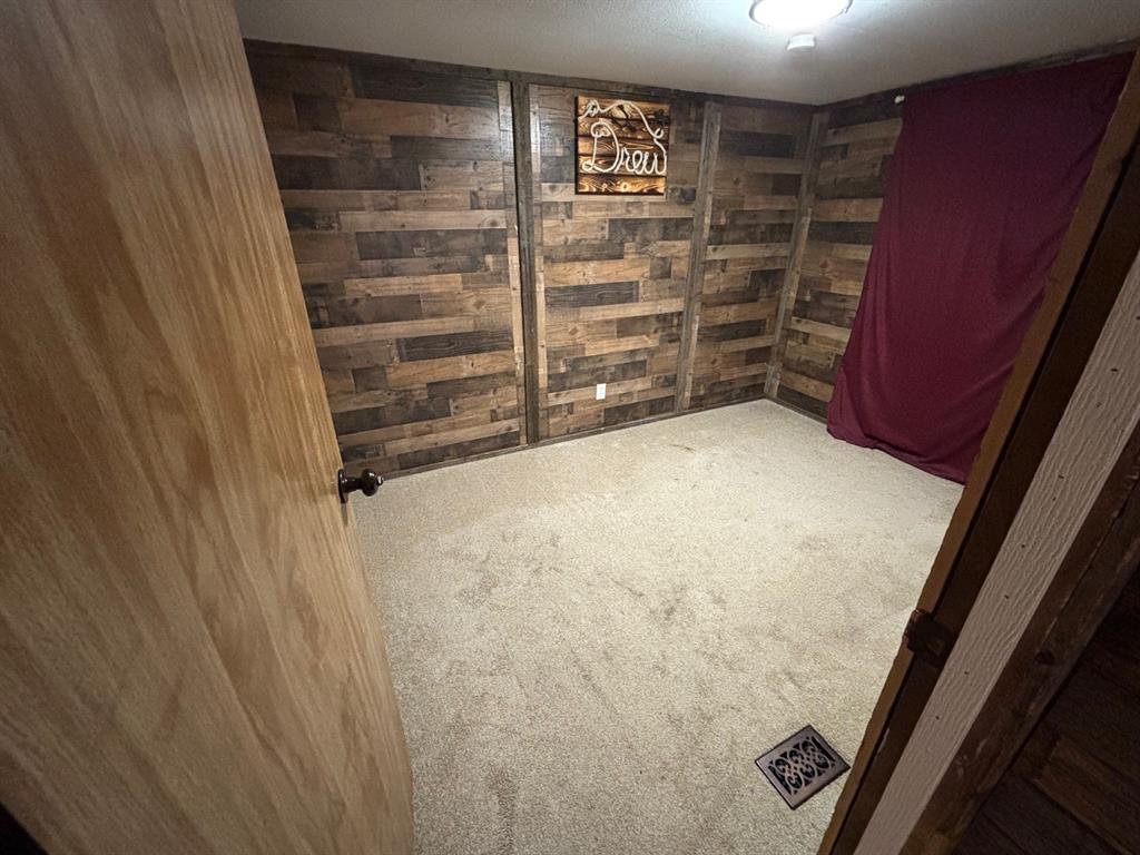 A0650 MASON WM, TRACT 45-11, ACRES .77 - Residential