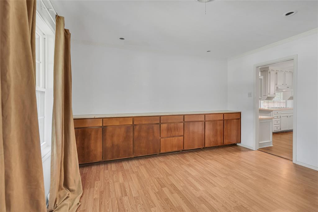 Haltom City, Texas 76117, United States, 3 Bedrooms Bedrooms, ,3 BathroomsBathrooms,Residential,Active,186815