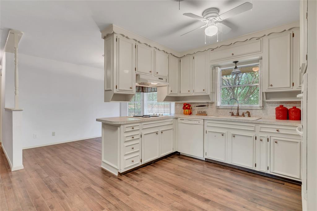 Haltom City, Texas 76117, United States, 3 Bedrooms Bedrooms, ,3 BathroomsBathrooms,Residential,Active,186815